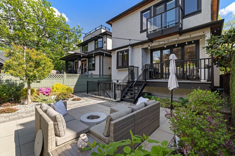 2721 W 14th Avenue Vancouver, BC - 29