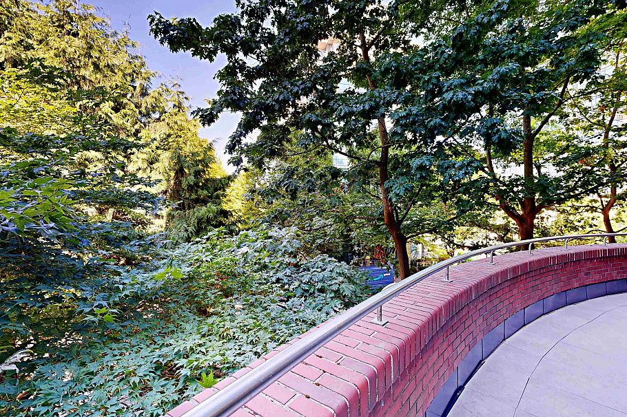 301 1888 Alberni Street Vancouver, BC - 31