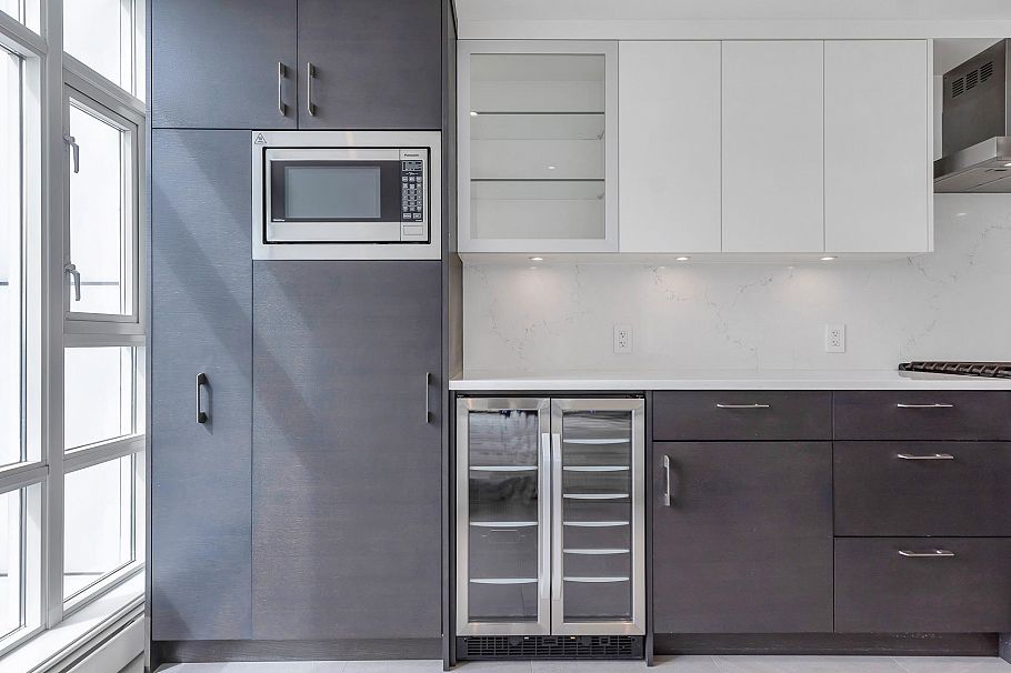 2706 198 Aquarius Mews Vancouver, BC - 14