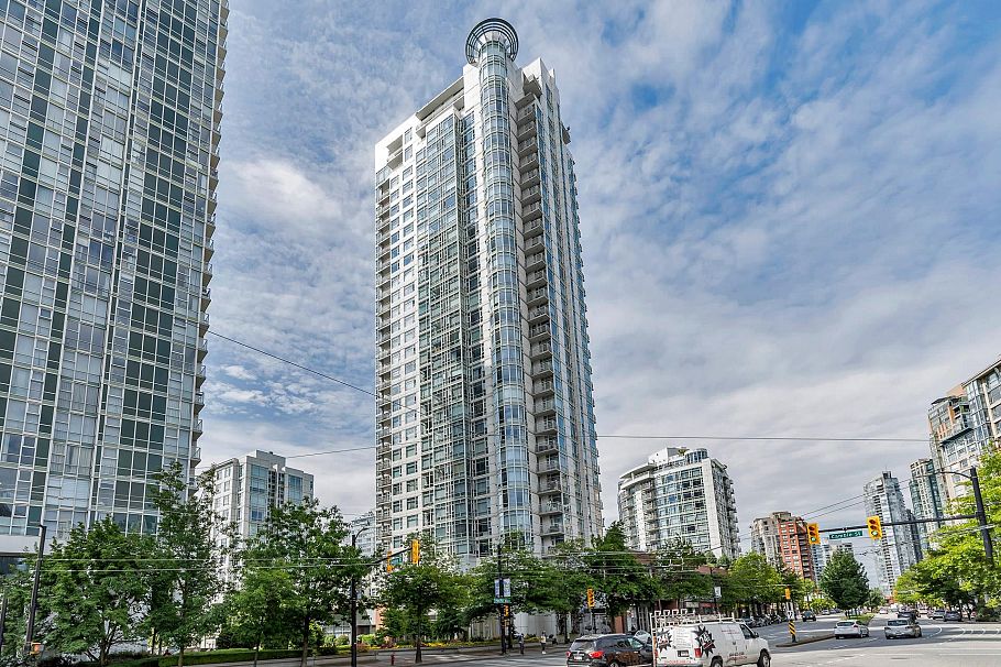 2706 198 Aquarius Mews Vancouver, BC - 40