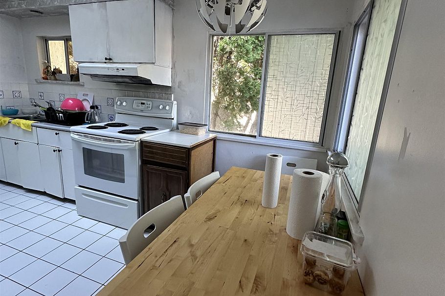 8236 Haig Street Vancouver, BC - 11