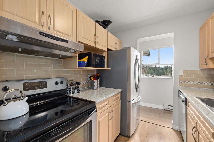 610 1000 Bowron Court North Vancouver, BC - 13