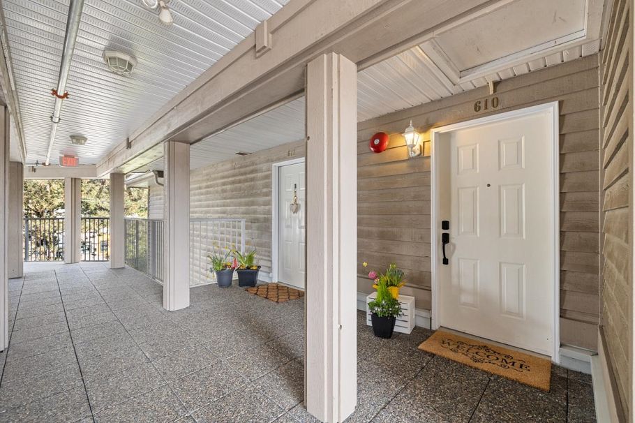 610 1000 Bowron Court North Vancouver, BC - 28