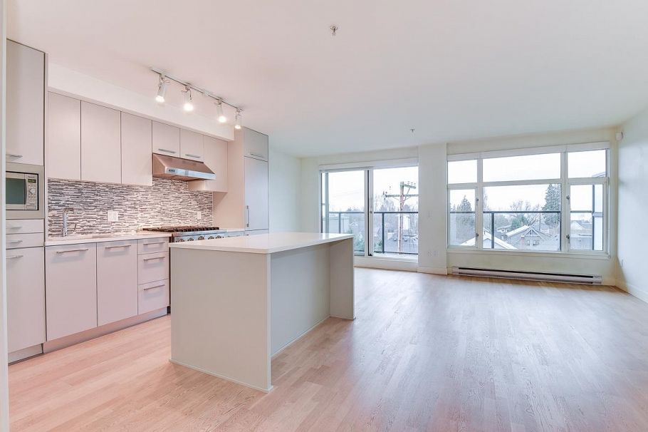 309 4355 W 10th Avenue Vancouver, BC - 4