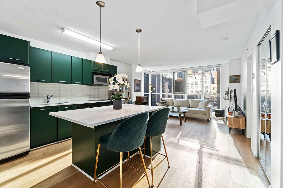 310 1155 Seymour Street Vancouver, BC - 25