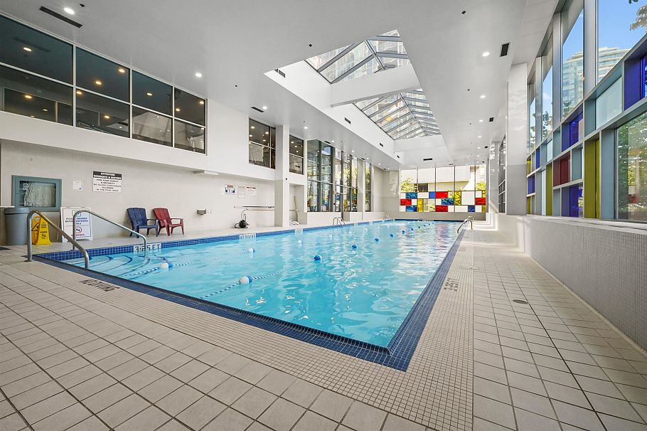 703 131 Regiment Square Vancouver, BC - 25