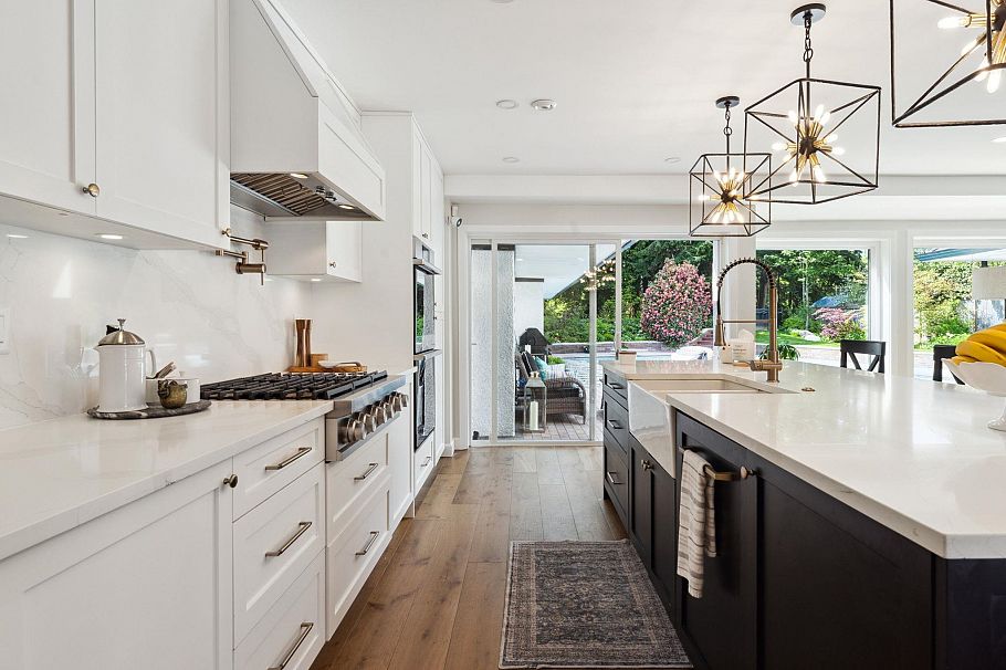 3061 Bewicke Avenue North Vancouver, BC - 6