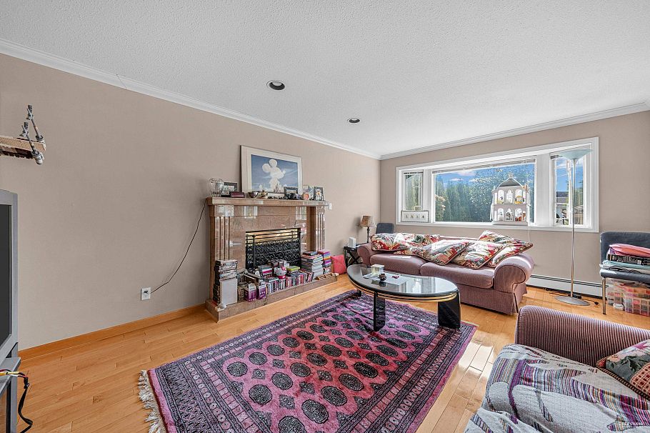 426 W 44th Avenue Vancouver, BC - 13