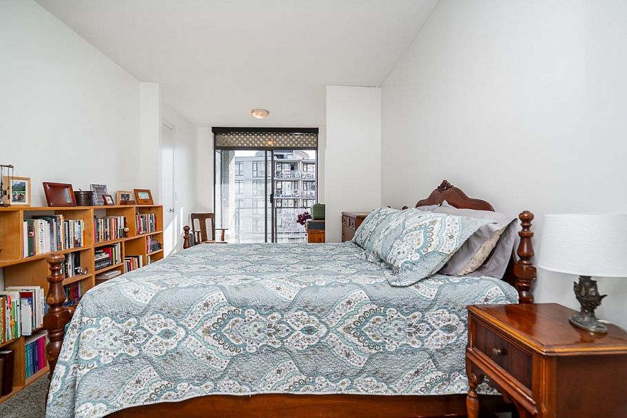 1004 170 W 1st Street North Vancouver, BC - 18