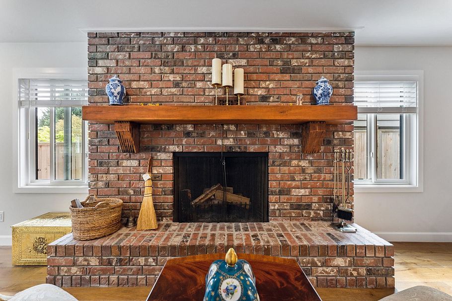 3061 Bewicke Avenue North Vancouver, BC - 29