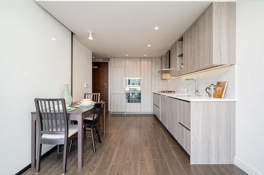 2107 89 Nelson Street Vancouver, BC - 5