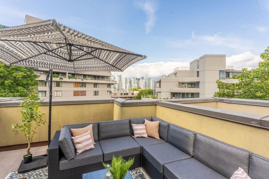 301 650 Moberly Road Vancouver, BC - 32