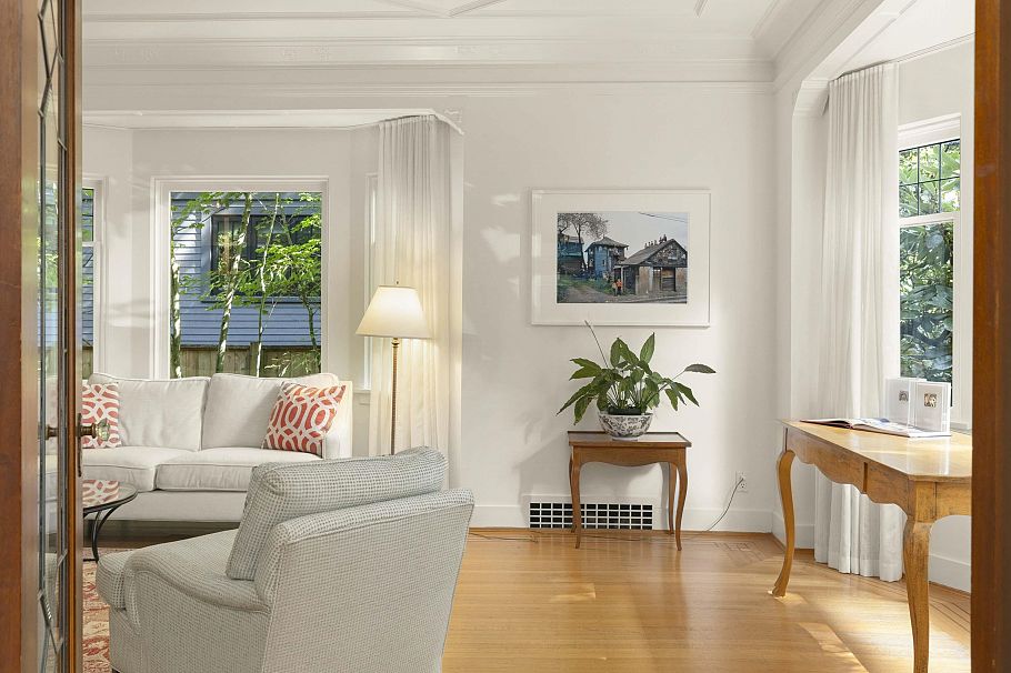 2527 W 37th Avenue Vancouver, BC - 13