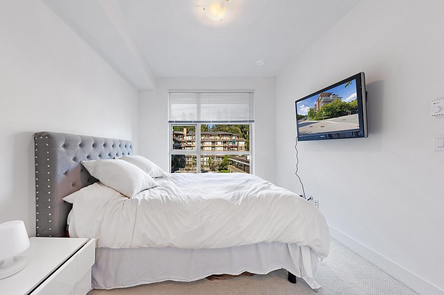 305 3602 Aldercrest Drive North Vancouver, BC - 20