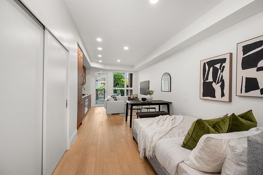 111 2550 Garden Drive Vancouver, BC - 13