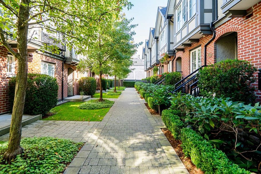 2606 Quebec Street Vancouver, BC - 2
