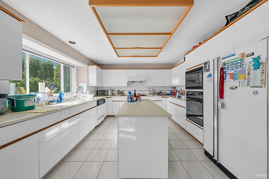 426 W 44th Avenue Vancouver, BC - 22