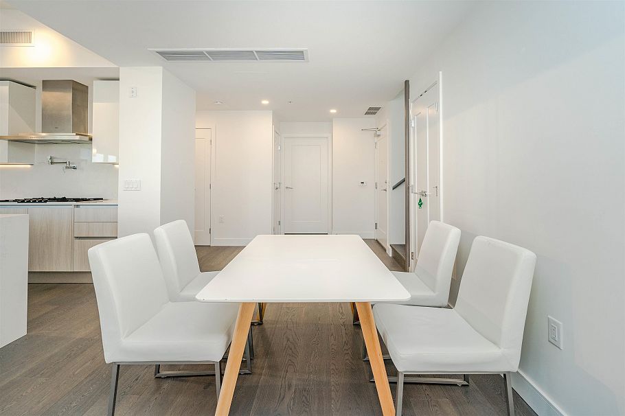 602 477 W 59th Avenue Vancouver, BC - 13