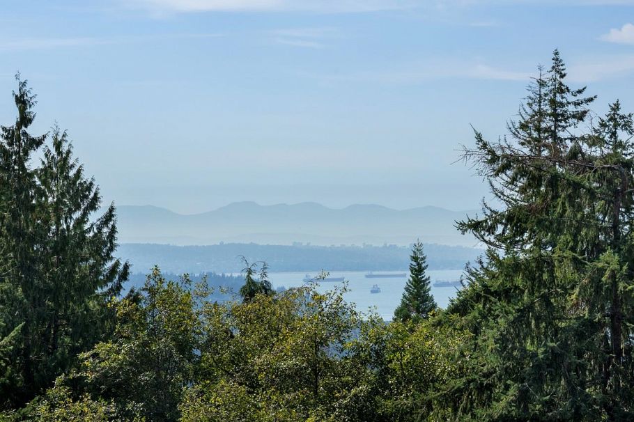 291 Monteray Avenue North Vancouver, BC - 17