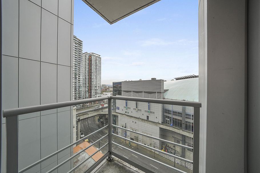 703 131 Regiment Square Vancouver, BC - 21
