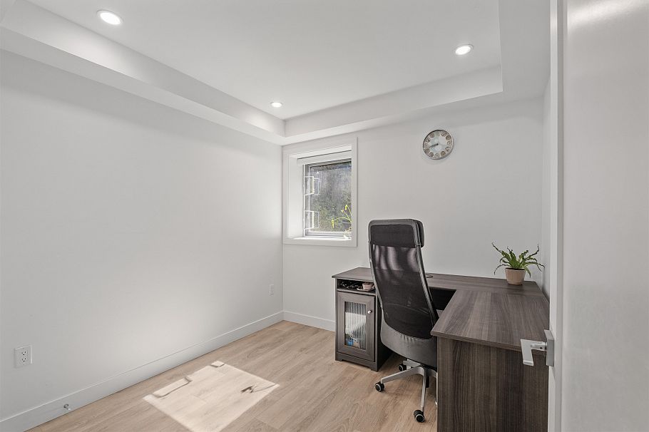 1452 E 20th Avenue Vancouver, BC - 23