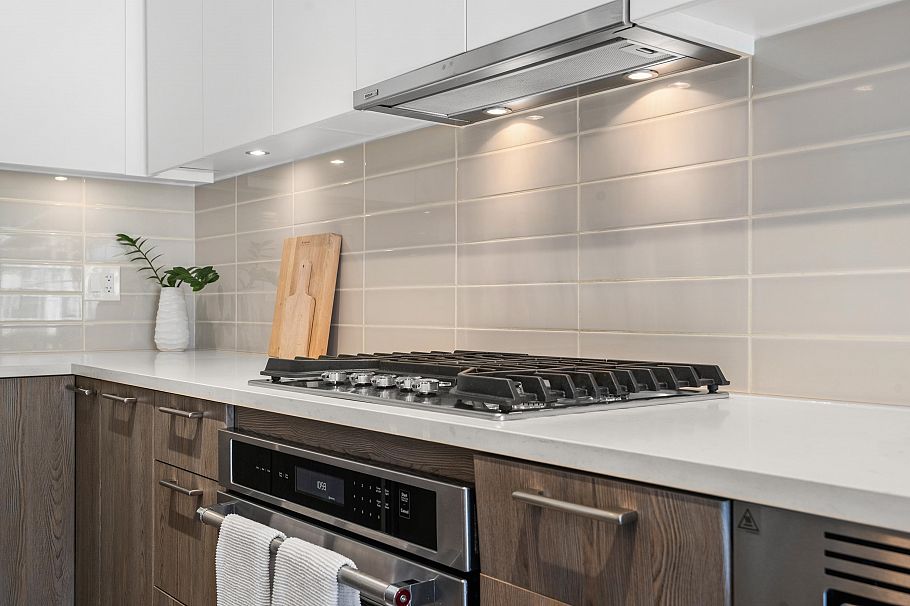 205 615 E 3rd Street North Vancouver, BC - 6