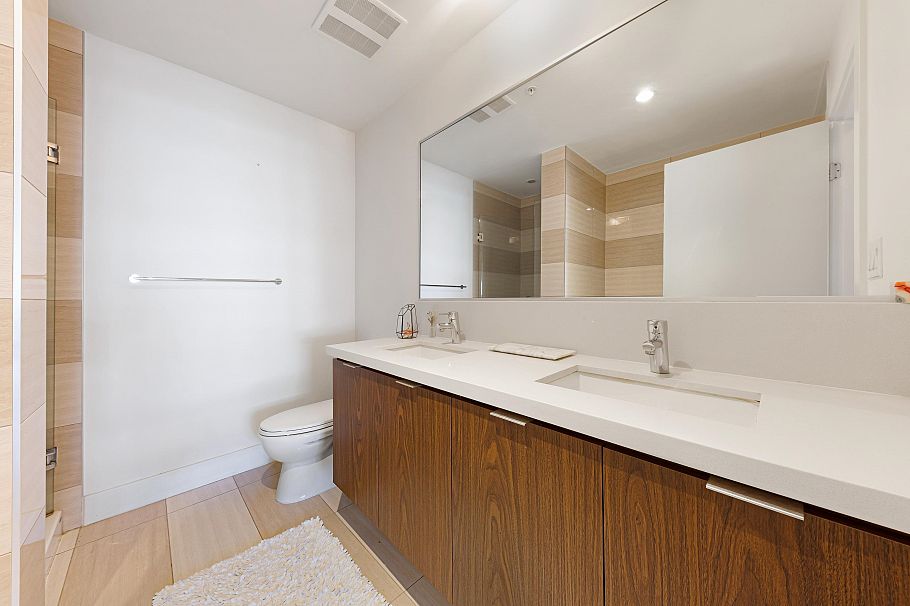 305 3602 Aldercrest Drive North Vancouver, BC - 24