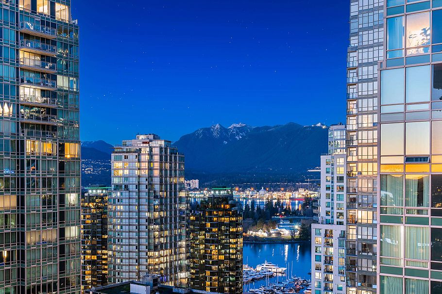 2303 1200 Alberni Street Vancouver, BC - 26