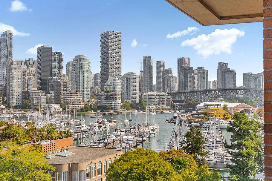 607 1450 Pennyfarthing Drive Vancouver, BC - 3