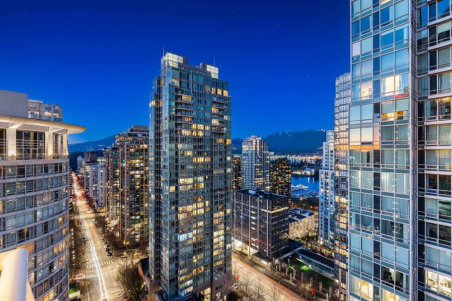 2303 1200 Alberni Street Vancouver, BC - 25