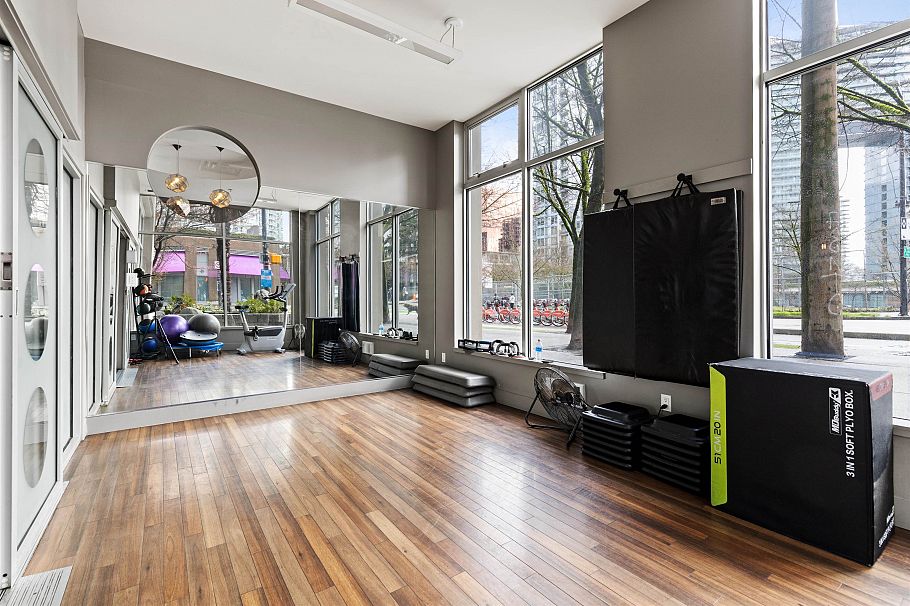 975 Beatty Street Vancouver, BC - 36