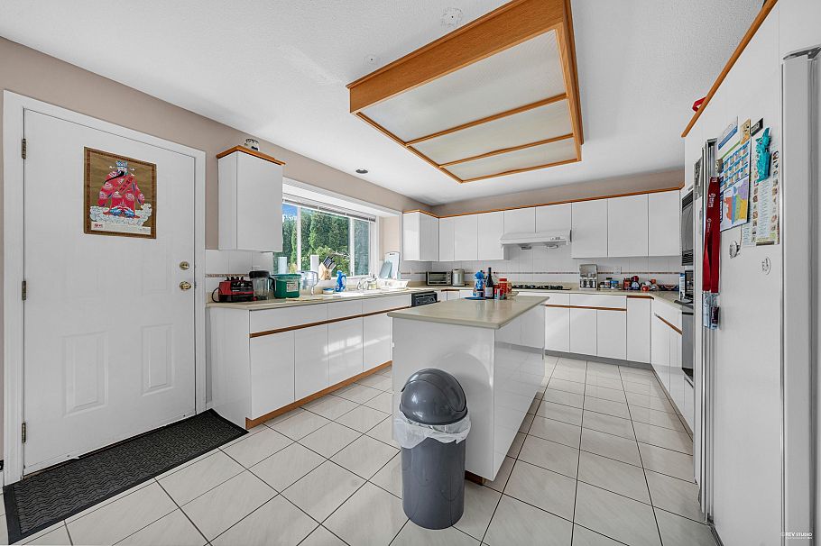 426 W 44th Avenue Vancouver, BC - 18