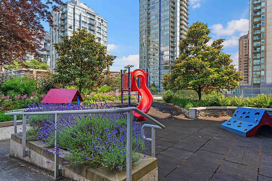 2703 535 Smithe Street Vancouver, BC - 36