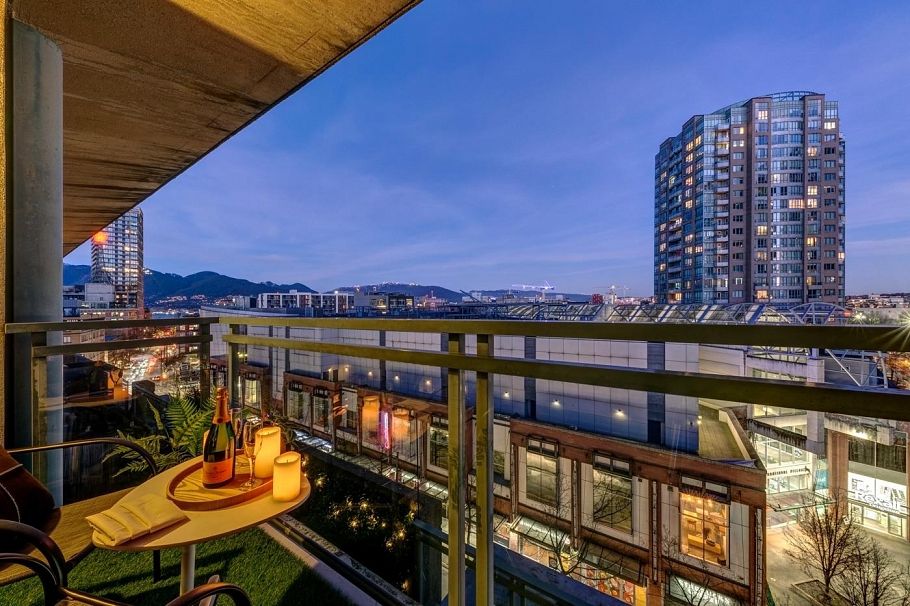 809 555 Abbott Street Vancouver, BC - 33