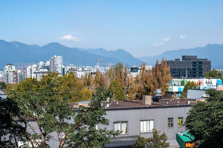 311 2515 Ontario Street Vancouver, BC - 17