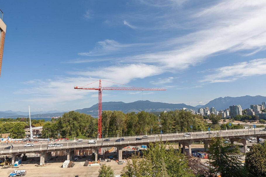 1003 1450 Pennyfarthing Drive Vancouver, BC - 27