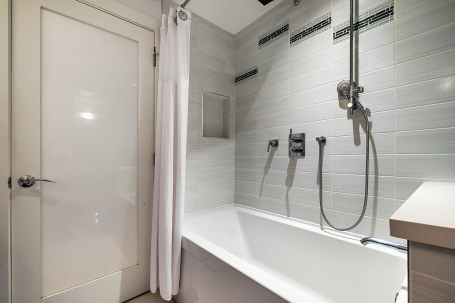 3432 W 13th Avenue Vancouver, BC - 28