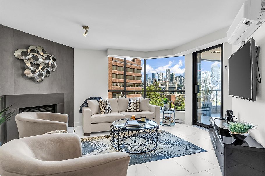 607 1450 Pennyfarthing Drive Vancouver, BC - 4