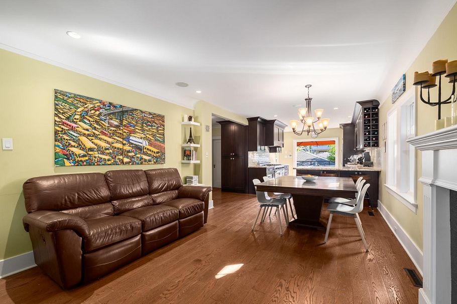 3432 W 13th Avenue Vancouver, BC - 8