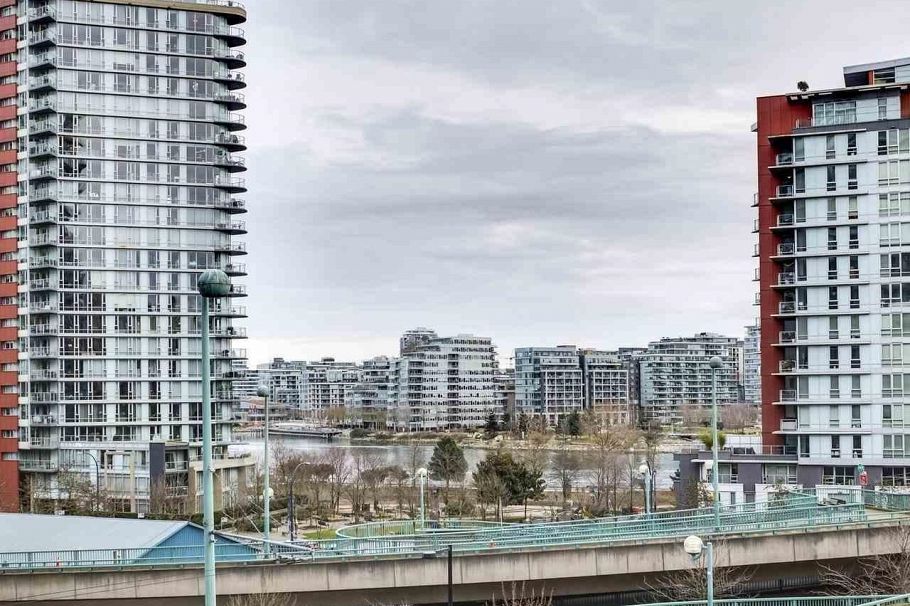 584 87 Nelson Street Vancouver, BC - 20