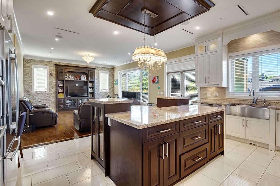 2168 W 16th Avenue Vancouver, BC - 17