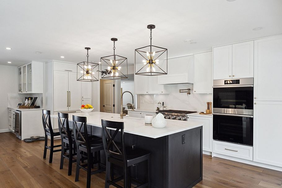 3061 Bewicke Avenue North Vancouver, BC - 8