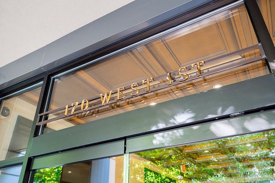 1004 170 W 1st Street North Vancouver, BC - 32