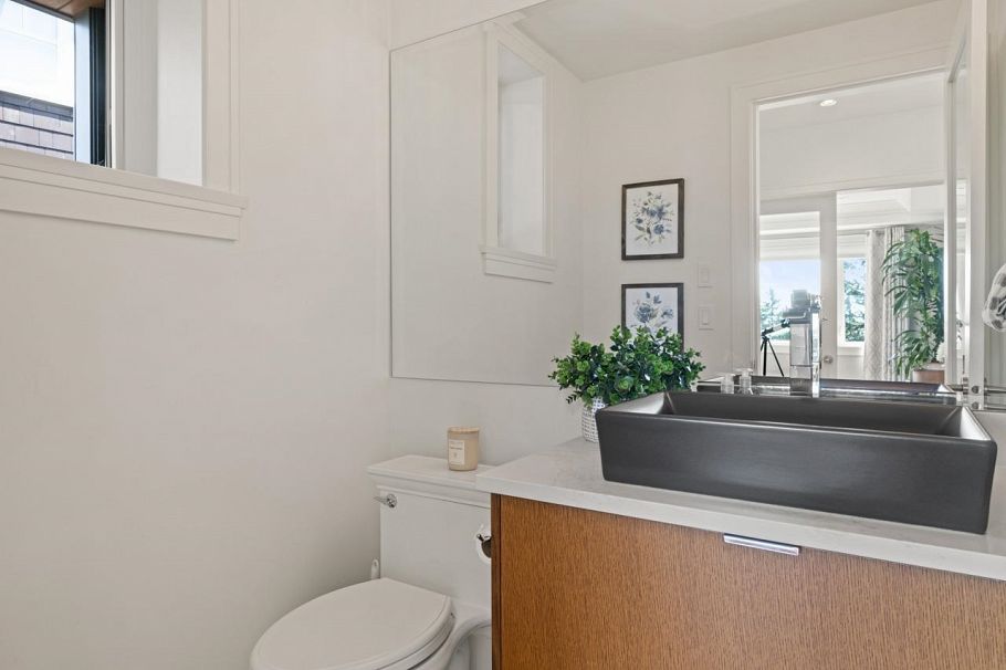 291 Monteray Avenue North Vancouver, BC - 19