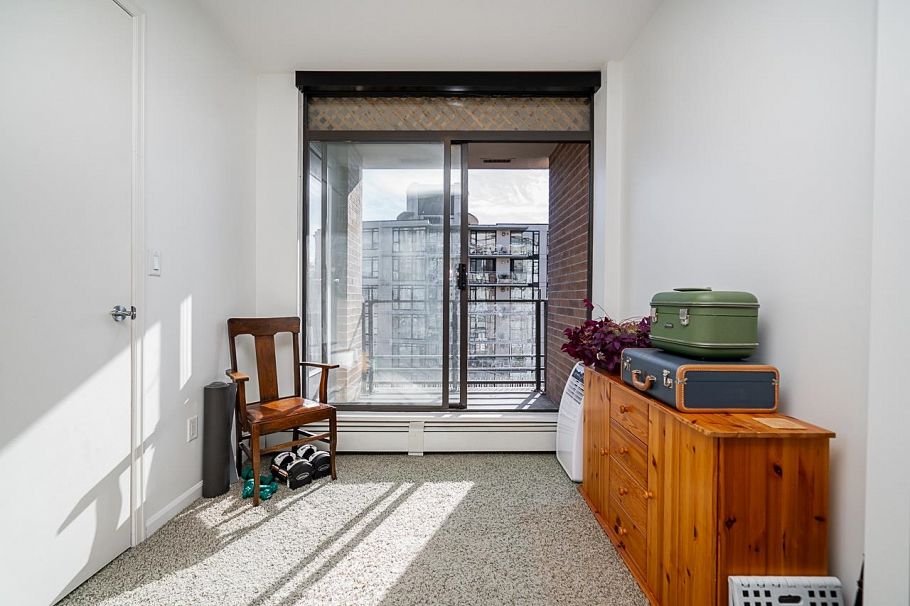 1004 170 W 1st Street North Vancouver, BC - 20