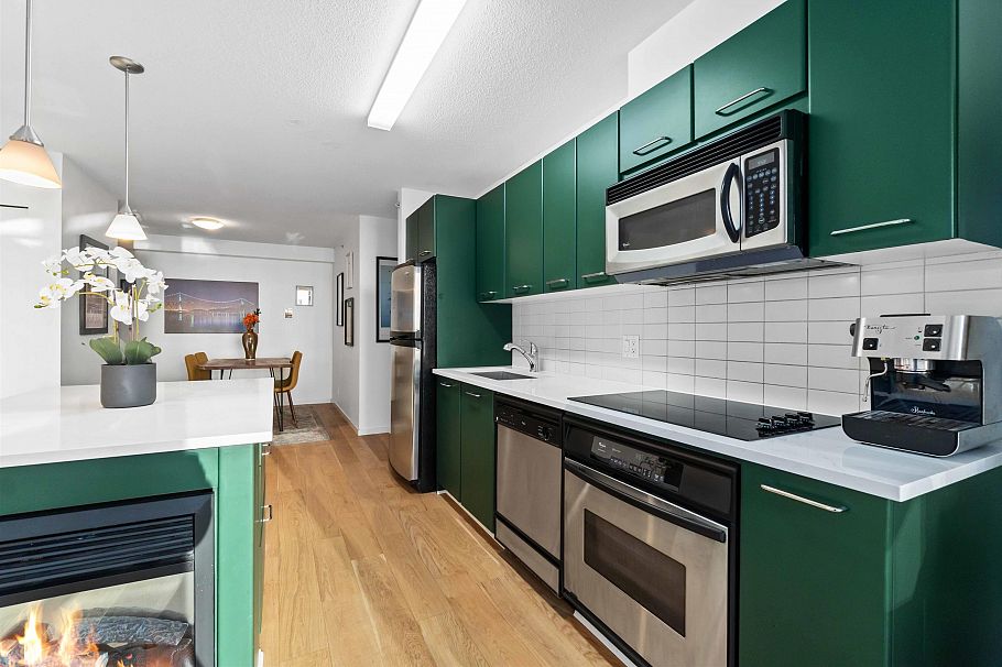 310 1155 Seymour Street Vancouver, BC - 2