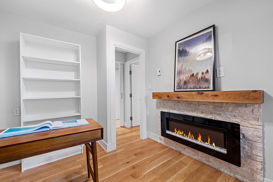 1866 W 15th Avenue Vancouver, BC - 20