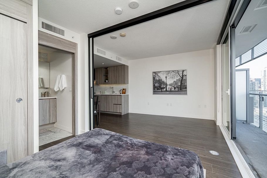 2107 89 Nelson Street Vancouver, BC - 16