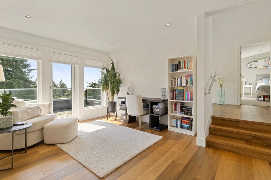 291 Monteray Avenue North Vancouver, BC - 26