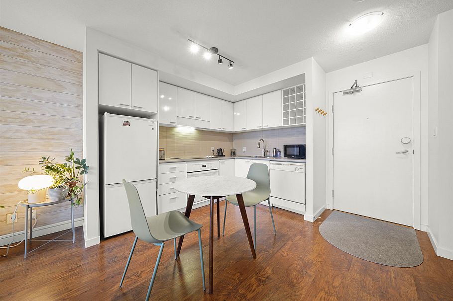 703 131 Regiment Square Vancouver, BC - 4